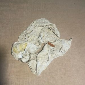 Wild bird baby ring sling - like new, just wrinkly